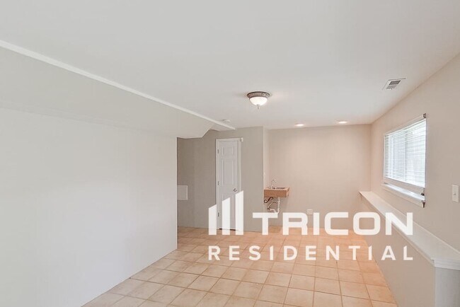 Building Photo - 745 Diamond Pointe Ct
