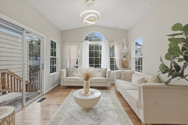 Building Photo - 20502 Morningside Terrace