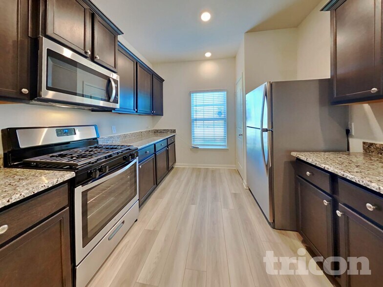 Building Photo - 23112 Shakespear Drive Magnolia TX