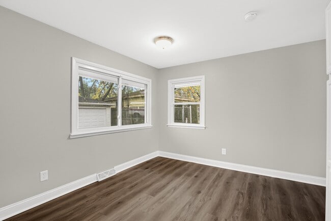 Building Photo - 5305 W 78th Ln