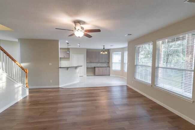 Building Photo - 10920 Quarry Oaks Trail