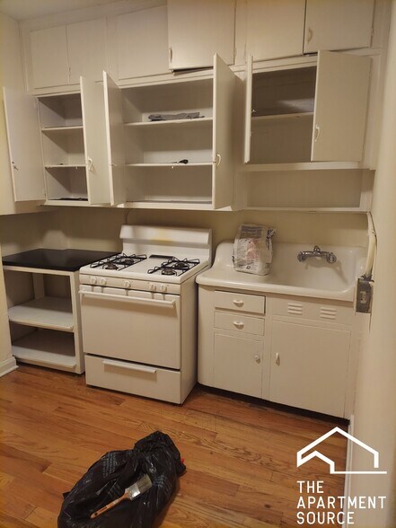 Primary Photo - 4409 N Wolcott Ave