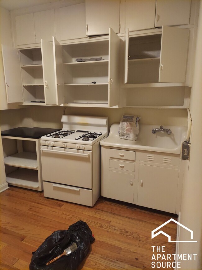 Primary Photo - 4417 N Wolcott Ave