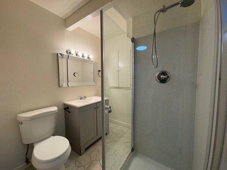 Building Photo - 2082 167th Ave