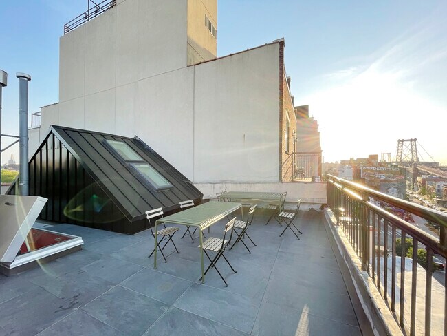 Terrace - 154 Broadway