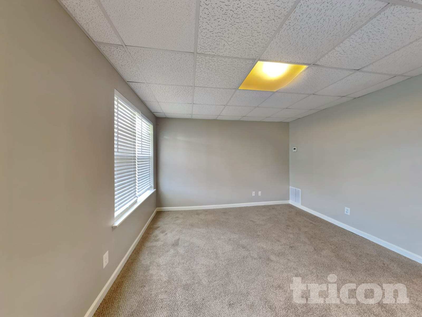 Building Photo - 241 Huntington Dr