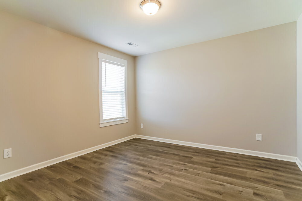 Building Photo - 936 Sandyhill Rd