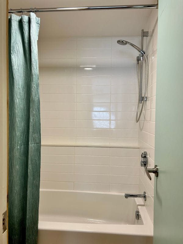 Building Photo - 1904 Sierra Nevada Rd