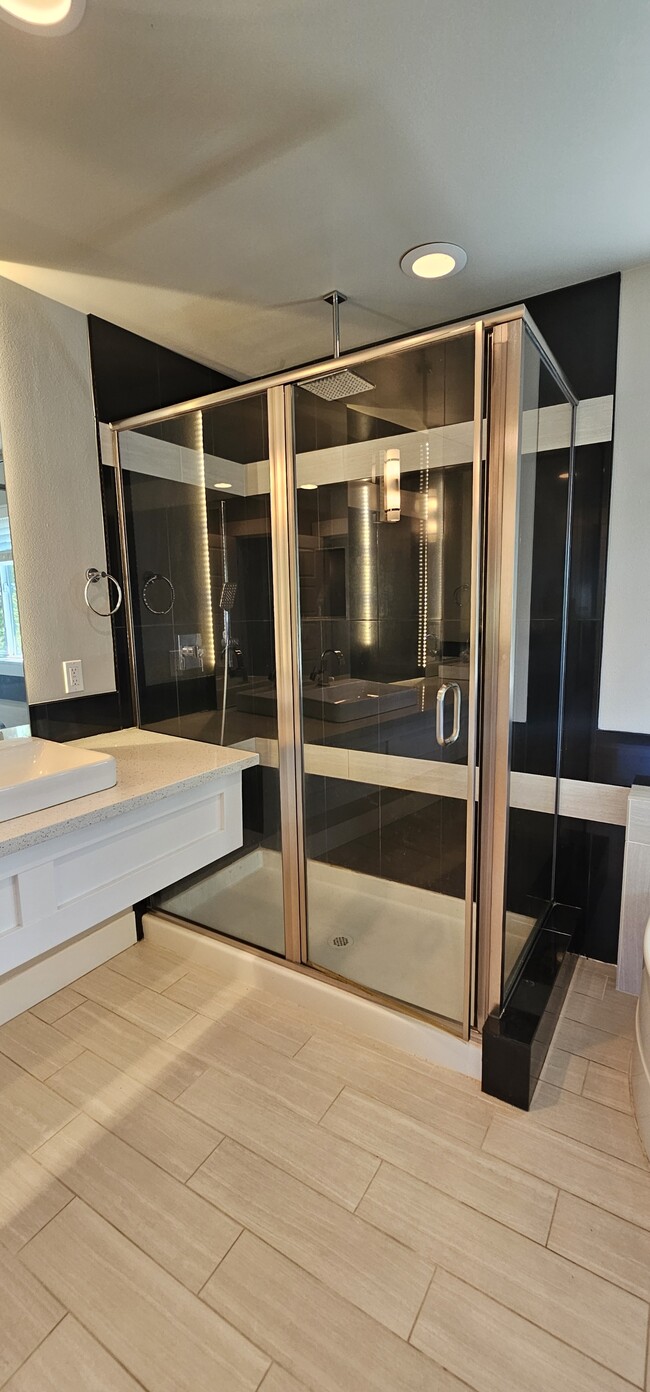 Building Photo - 11330 SE 192nd St