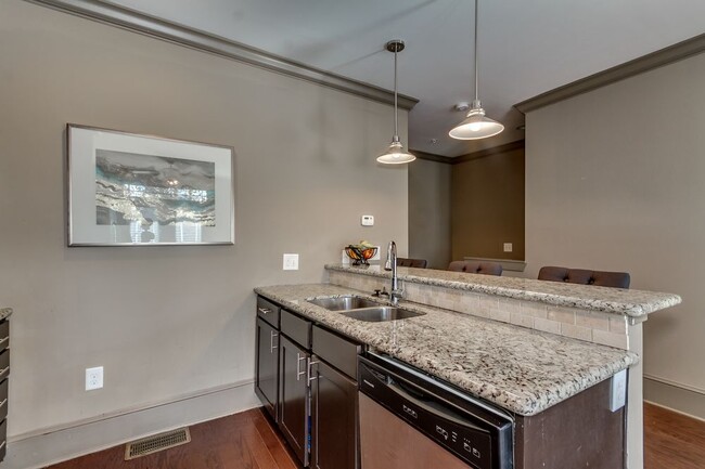 Building Photo - Metalworks Condo - 3 Bedroom  Office/4 Bath