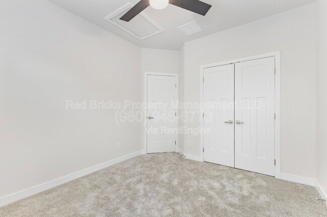 Building Photo - 306 New Gallant Dr