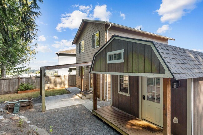Building Photo - 1124 73rd Dr SE