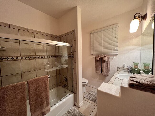 Building Photo - 2237 San Juan Dr