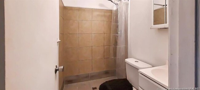 Building Photo - 753 Goodyear Dr