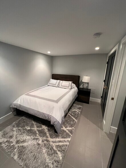 Building Photo - 2108 Flagler Pl NW