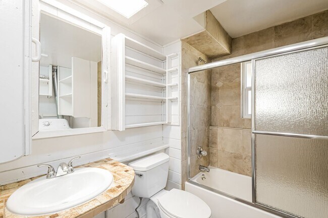 Building Photo - Hidden 3 bed/ 2 bath Gem in Morrison