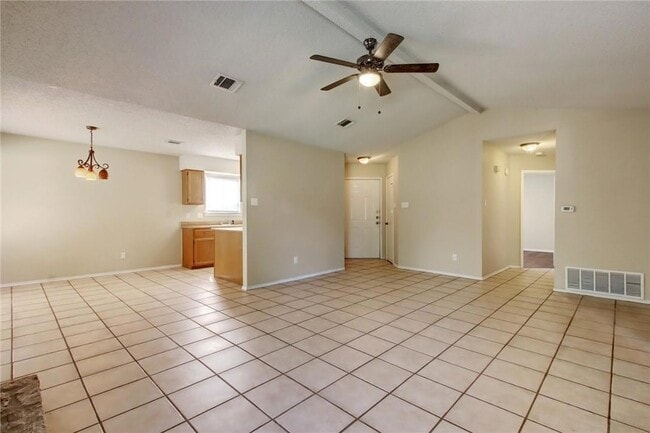 Building Photo - 5822 Shreveport Dr