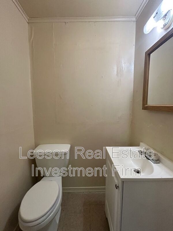 Building Photo - 2551 Claiborne Ave