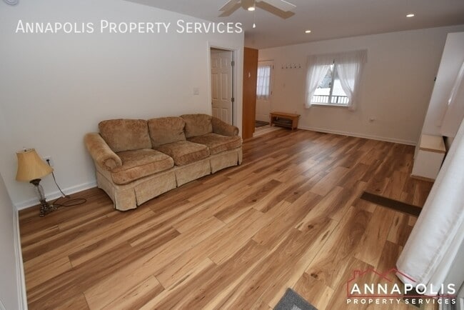 Building Photo - 254 Severn Rd