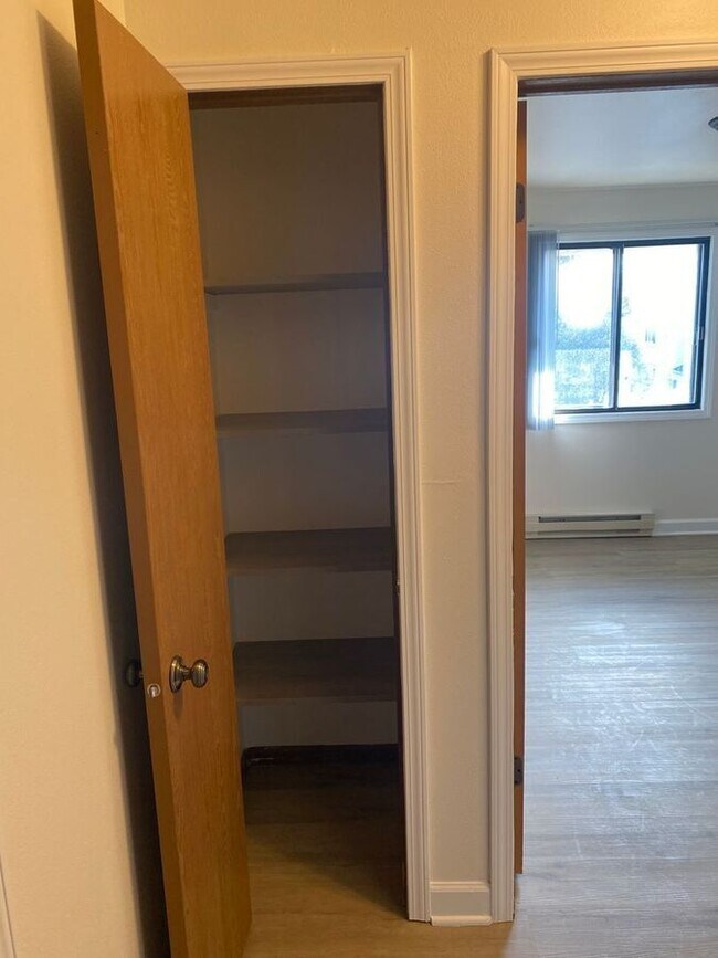 Building Photo - 7911 60th Ave