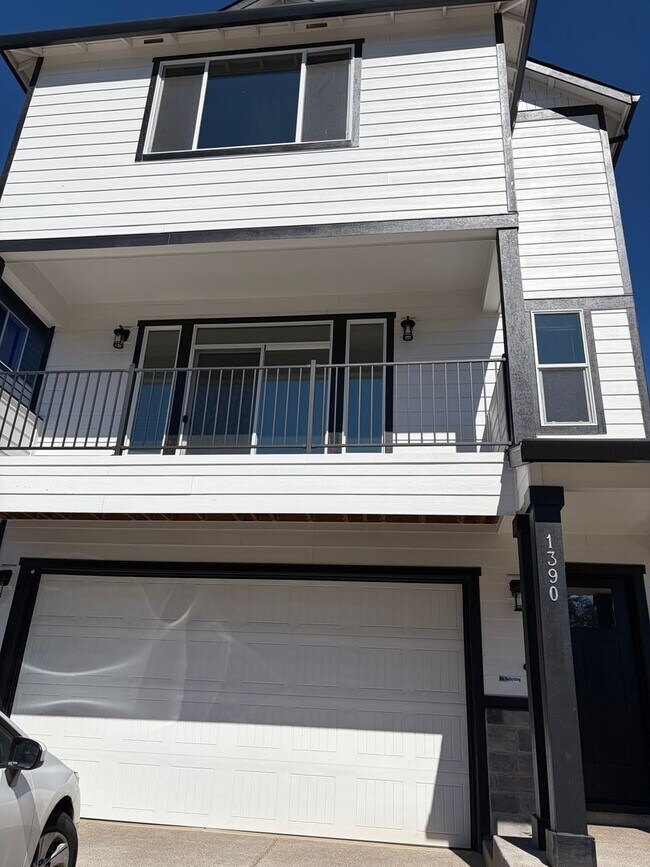 Building Photo - Newer Home in Crestview Crossing - Ideal Newberg location & a Neighborhood Park!
