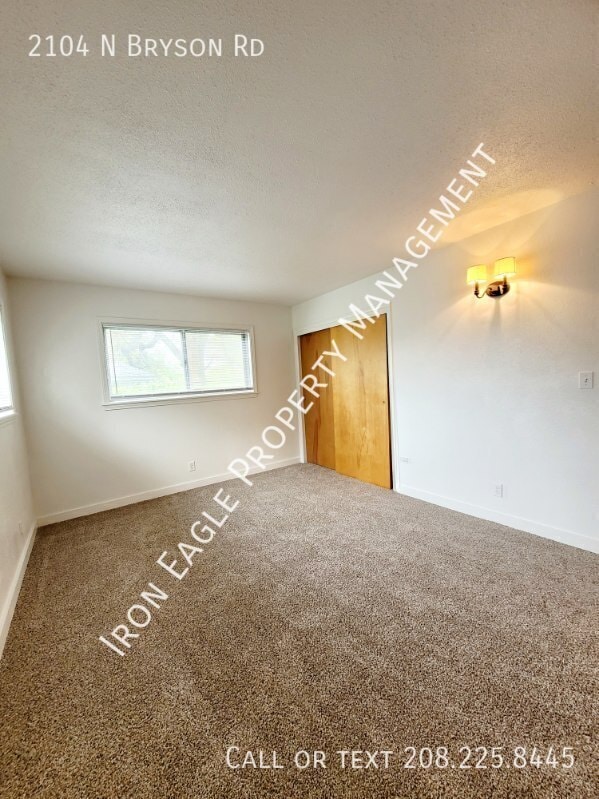 Building Photo - 2104 N Bryson Rd