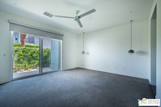 Building Photo - 1007 Ziel Dr