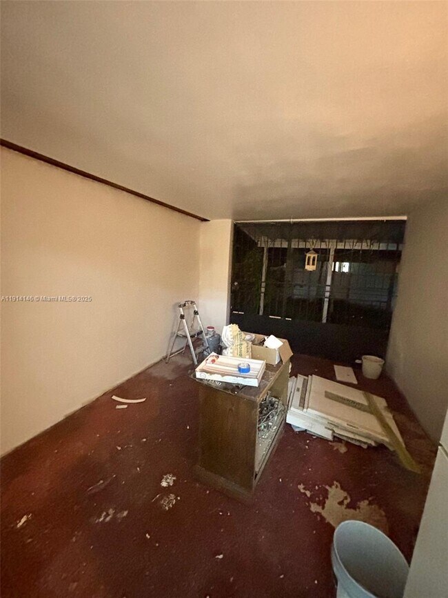 Building Photo - 1301 W 38th Pl