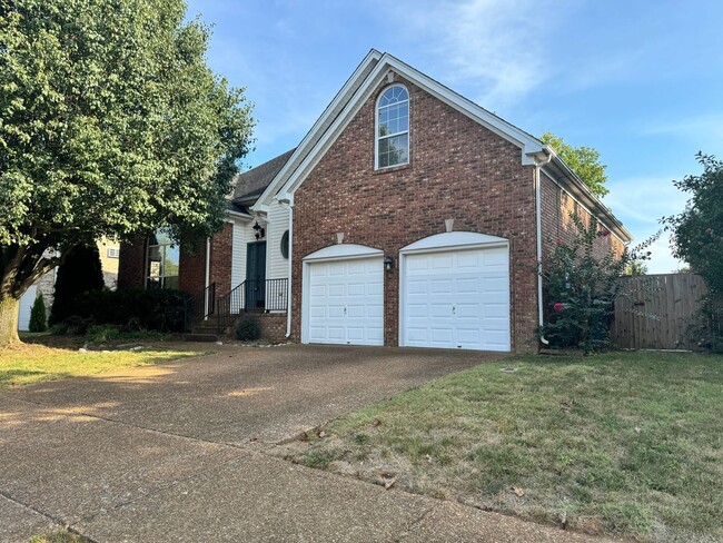 Building Photo - Fieldstone Farms 4BR Gem