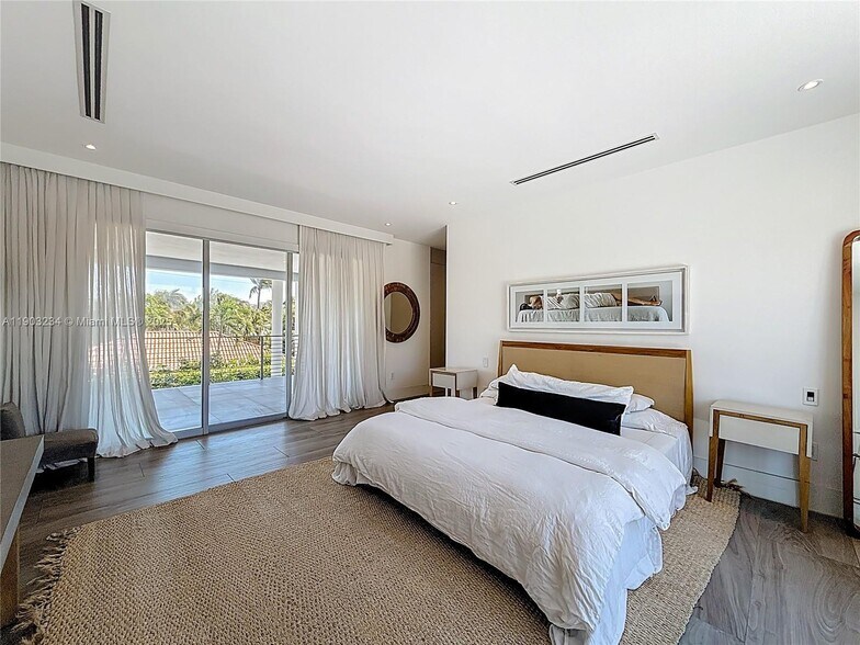 Building Photo - 561 Warren Ln