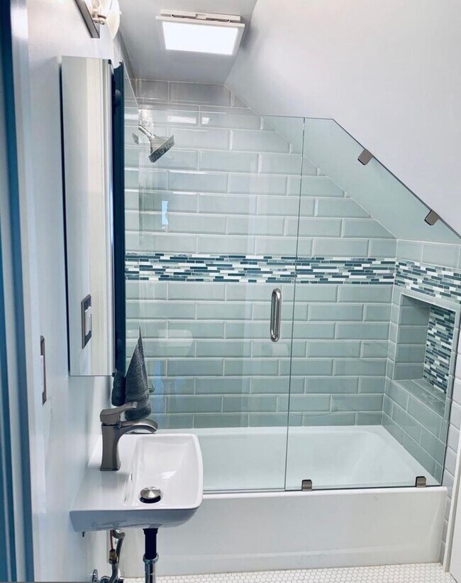 Building Photo - Wyomissing Schools Rental