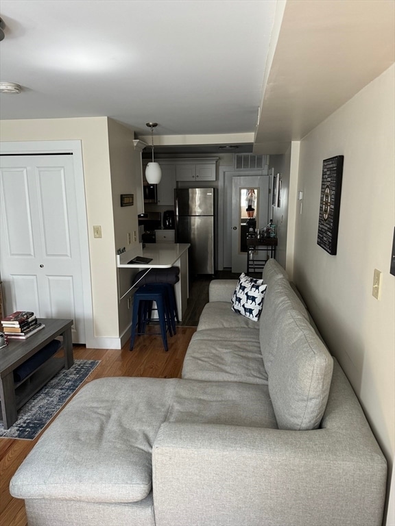 Building Photo - 2 Sackville St