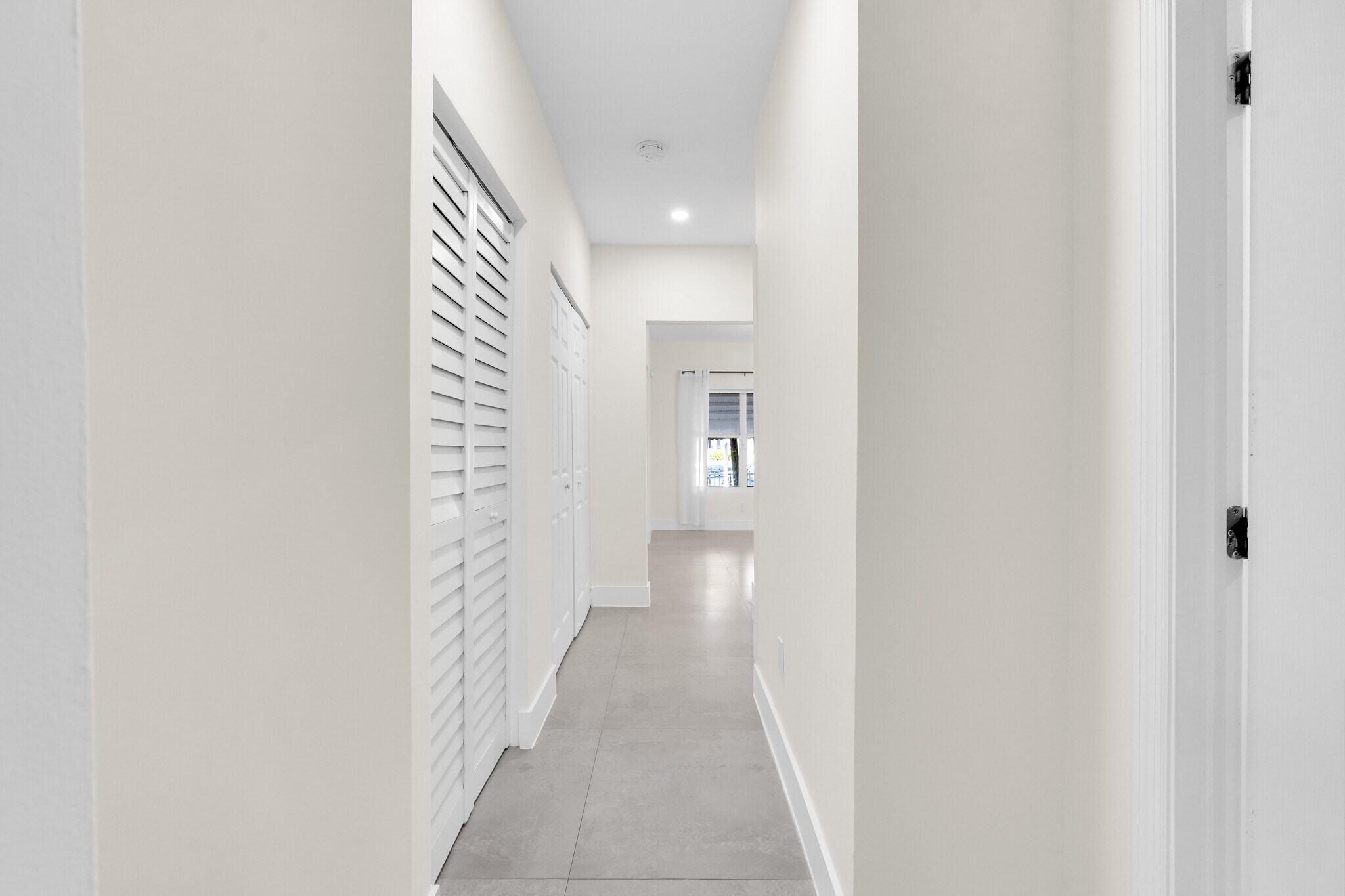 Building Photo - 52 NW 47th Ter