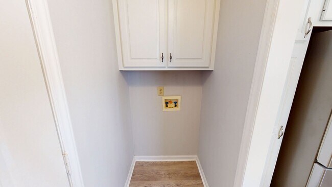 Building Photo - Updated 4 Bedroom w/ Privacy Fence in Jack Britt School District!