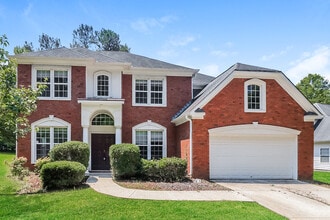 Building Photo - 5456 The Vyne Ave