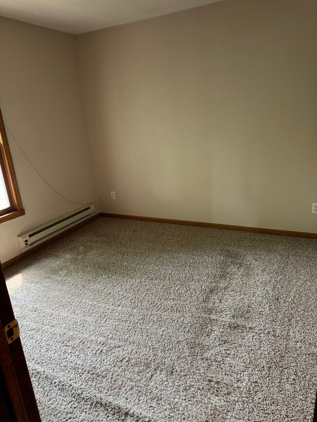 Building Photo - kb1820