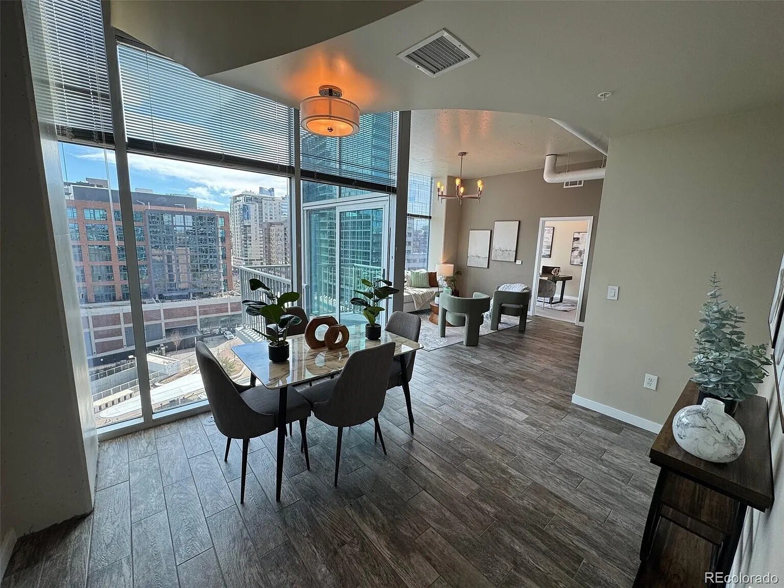 Dining/living room - 1700 Bassett St