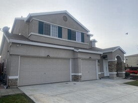 Building Photo - 13721 Santa Lucia Dr