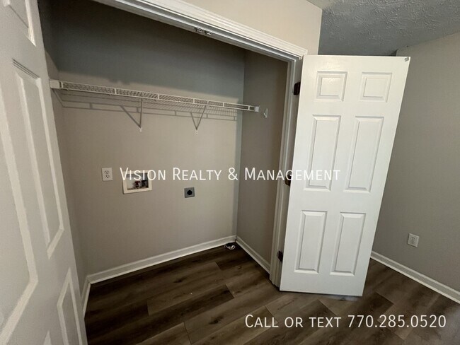 Building Photo - 116 McKenzie Overlook Dr