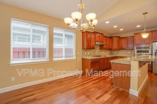 Building Photo - 1403 SE 194th Pl