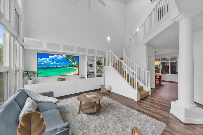 Building Photo - Spacious Upcountry Townhome with Ocean Vie...