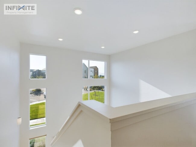 Building Photo - Natural Light Galore!