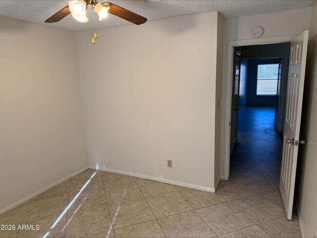 Building Photo - 1206 W Citation Dr