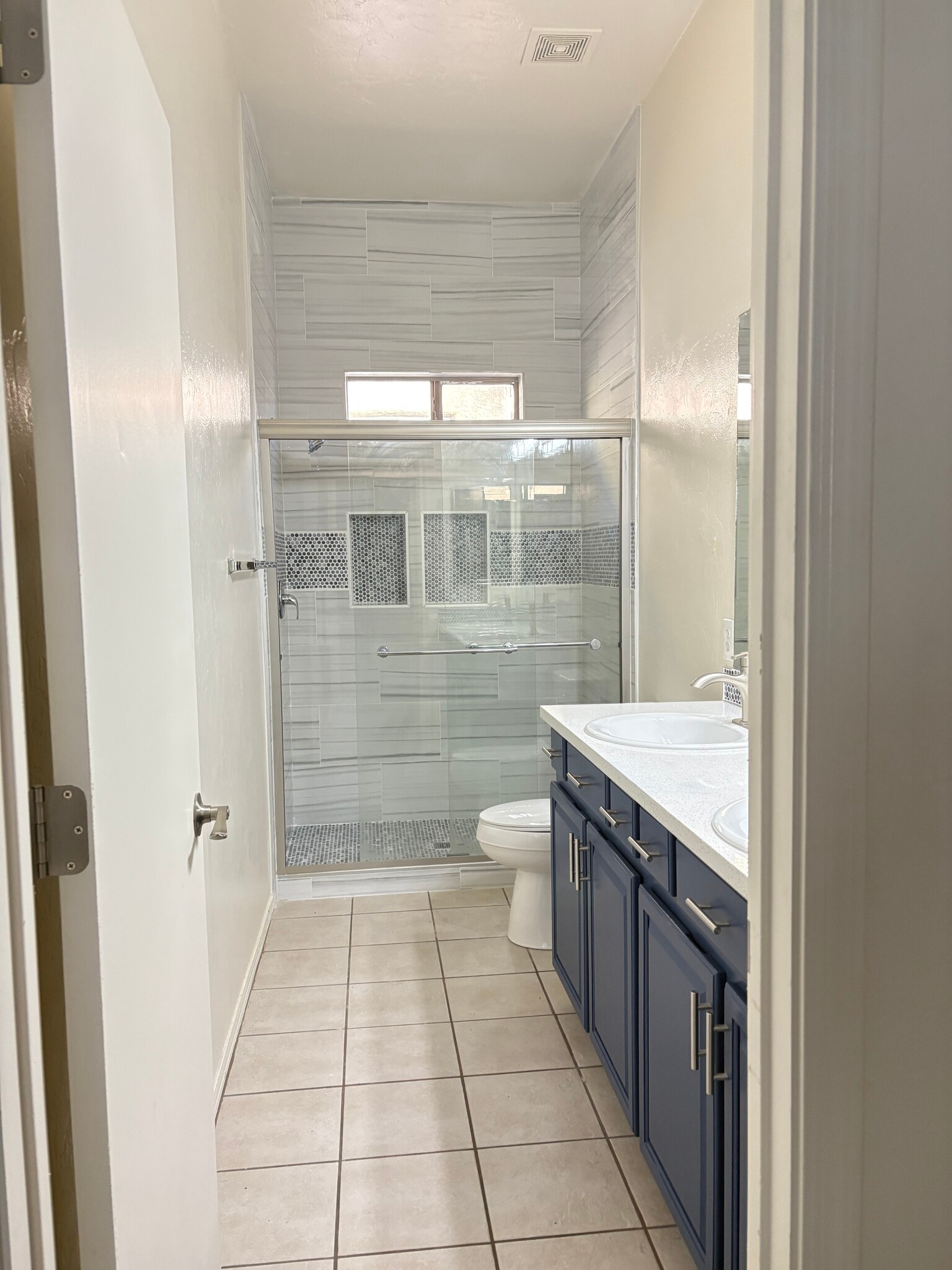 Floor to Ceiling Tile - 8519 E Seabury Ct