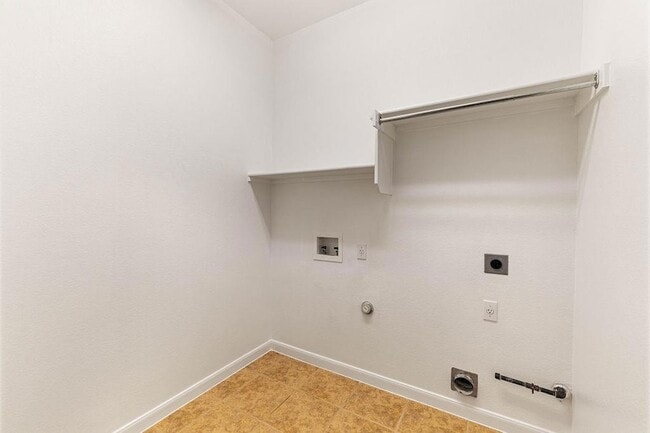 Building Photo - 2134 Paradise Ridge Dr