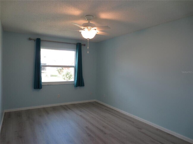Building Photo - 1676 Caledonia Dr
