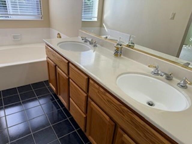 Building Photo - 4723 Maureen Cir