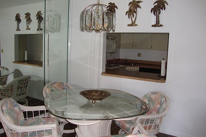 Building Photo - 2699 Pine Ridge Way E