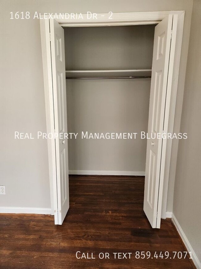 Building Photo - 1618 Alexandria Dr