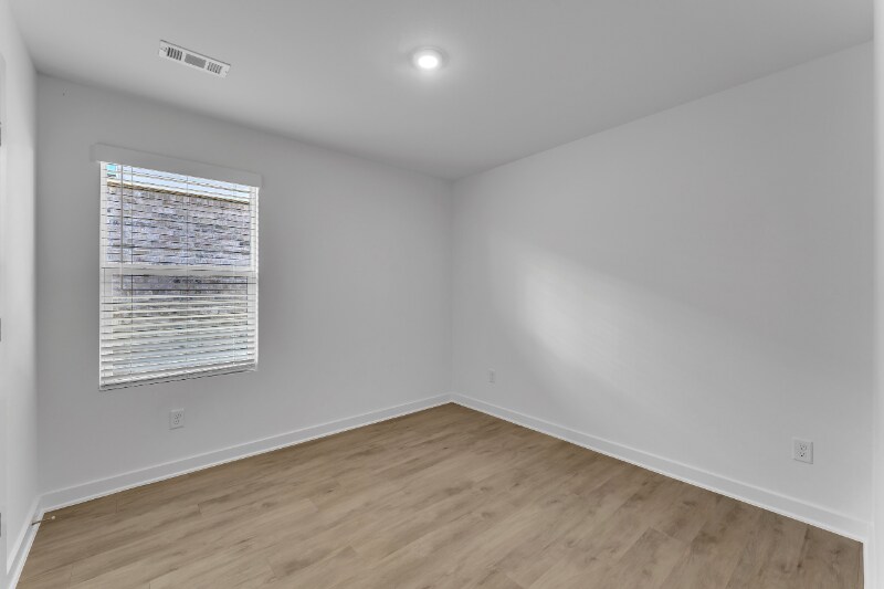 Building Photo - 4671 W Aurora St